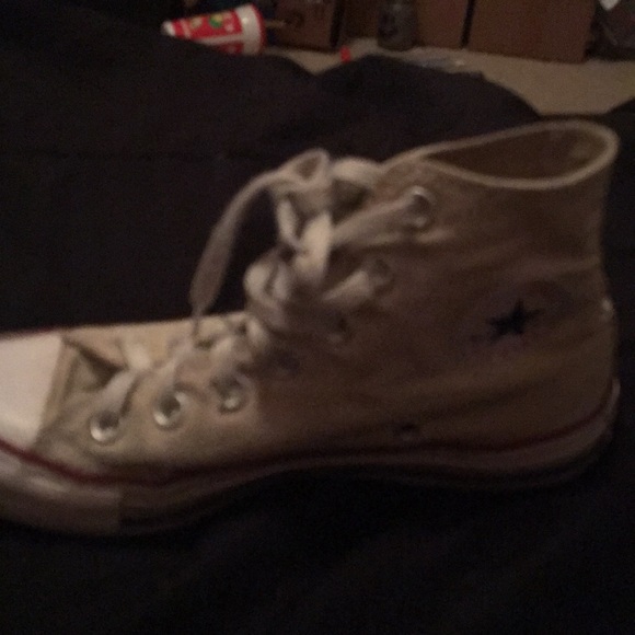 Worn White high top converse - Picture 6 of 8